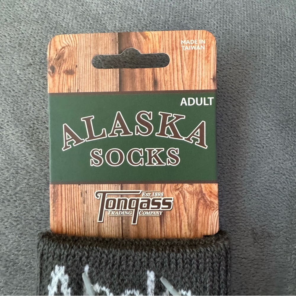 BNWT Set of 3 Alaska Tongass Socks - Picture 2 of 4